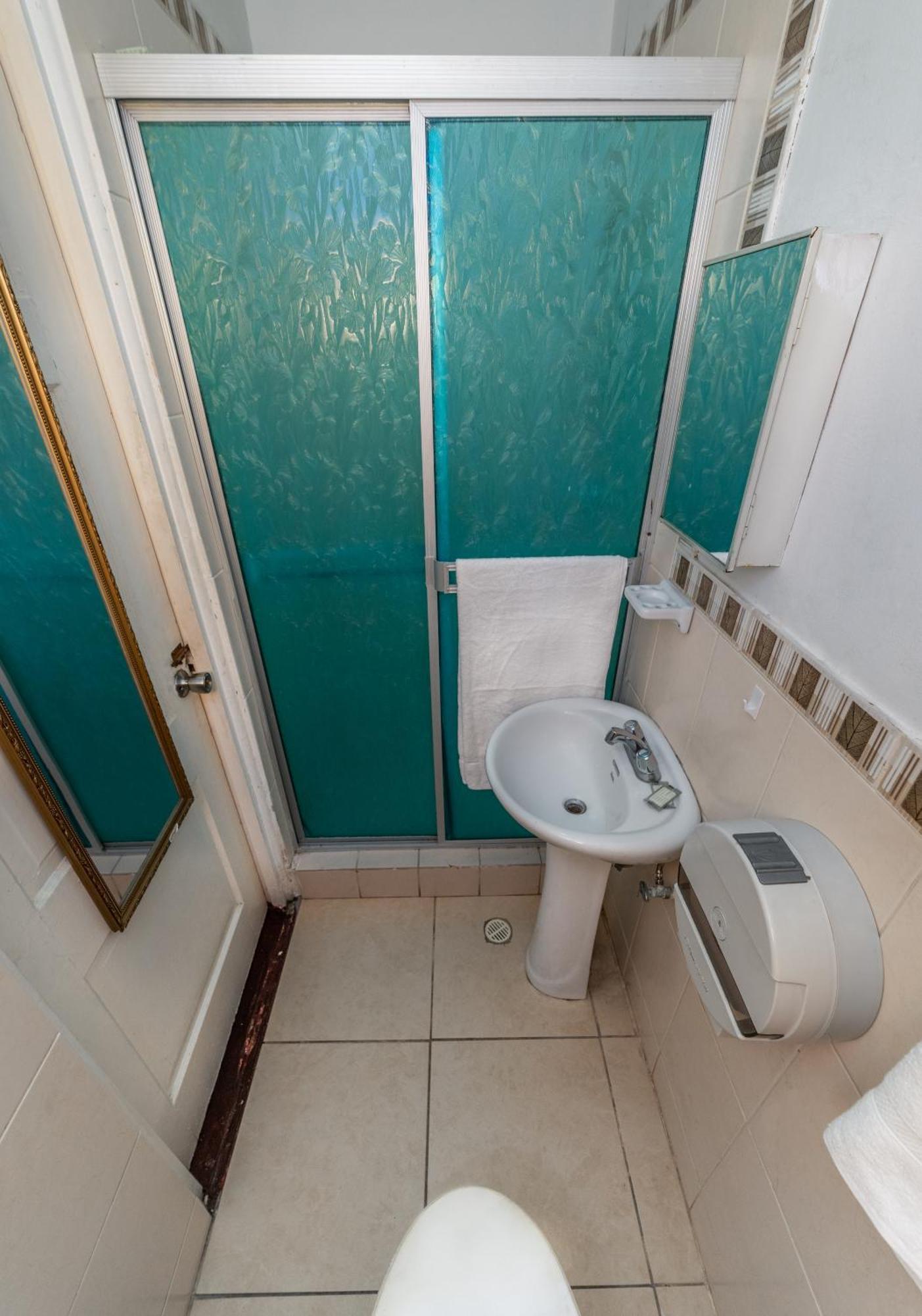 Hostal Amador Familiar Панама Номер фото